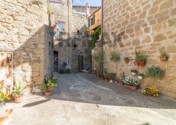 Terrazza - Trilocale Via Palestro
 
36, Ischia di Castro - foto 4