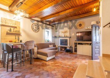 Sala da pranzo - Trilocale Via Palestro
 
36, Ischia di Castro - foto 12