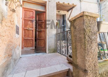 Edificio all\'aperto - Three-room apartment Via Annibalcaro
 
63, Ischia di Castro - photo 4