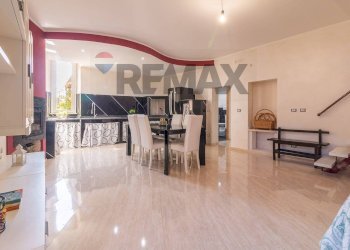 Sala da pranzo - Three-room apartment Via Annibalcaro
 
63, Ischia di Castro - photo 5