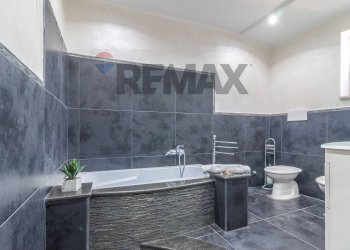 Bagno - Three-room apartment Via Annibalcaro
 
63, Ischia di Castro - photo 16
