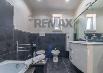 Bagno - Three-room apartment Via Annibalcaro
 
63, Ischia di Castro - photo 17