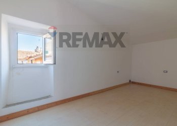 Stanza vuota - Three-room apartment Via Annibalcaro
 
63, Ischia di Castro - photo 24