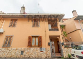 Casa all\'aperto - Trilocale Via Ugo Foscolo
 
5, Canino - foto 3
