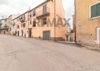 Edificio all\'aperto - Bilocale Via degli orti
 
19, Ischia di Castro - foto 2