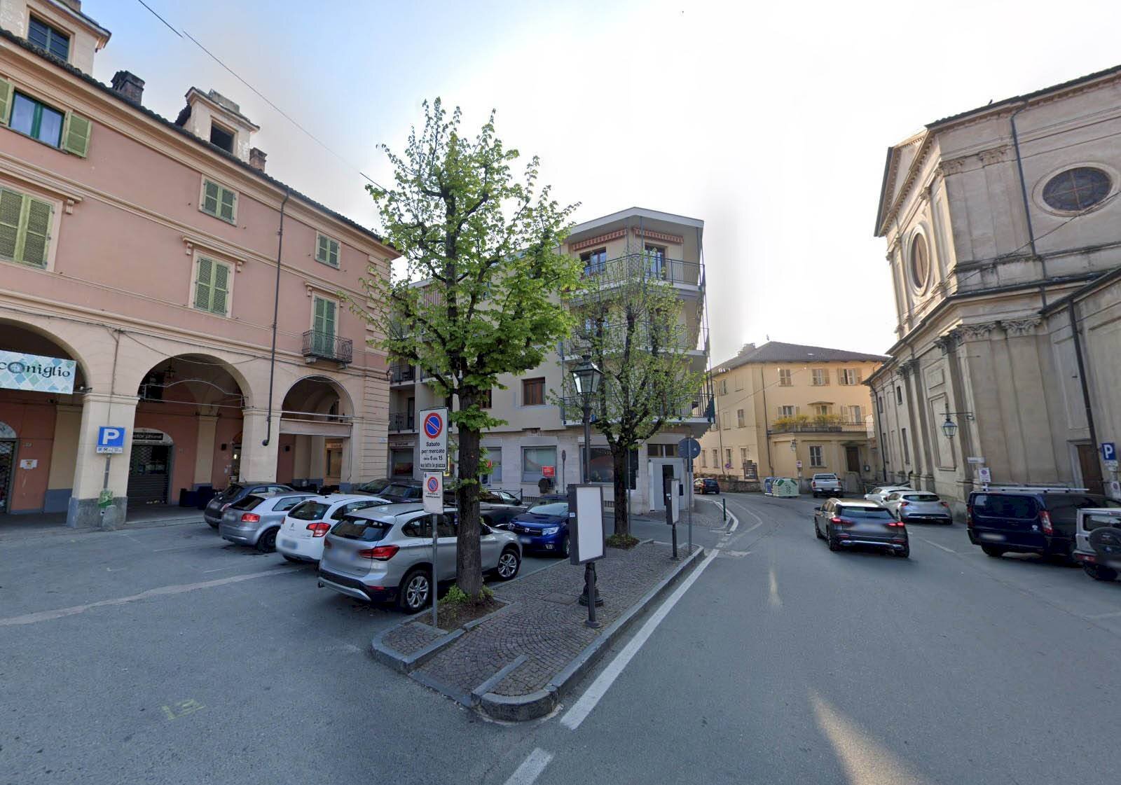 Foto 1 - Shop Piazza San Lorenzo, Giaveno - photo 1