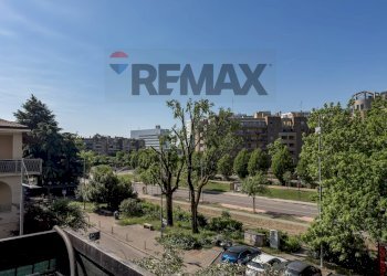 Balcone - Two-room apartment Via Salvemini
 
3, San Donato Milanese - photo 16