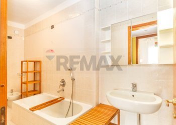 Bagno - Four-room apartment Via Bruxelles
 
3, San Donato Milanese - photo 31