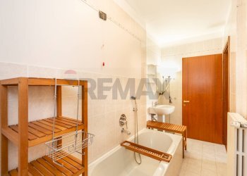 Bagno - Four-room apartment Via Bruxelles
 
3, San Donato Milanese - photo 32