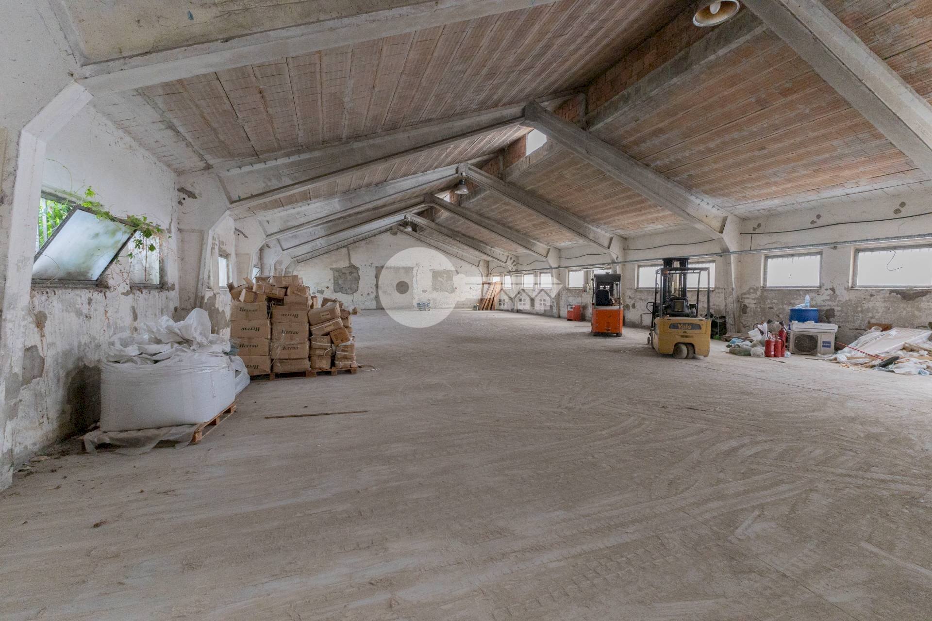 Foto 1 - Commercial Premises Via Pavone
 
60, Ghedi - photo 1