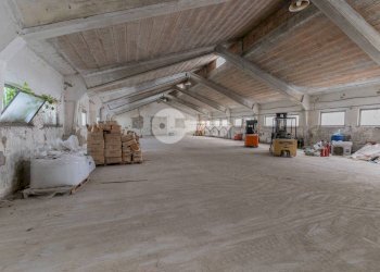 Foto 1 - Commercial Premises Via Pavone
60, Ghedi - photo 1