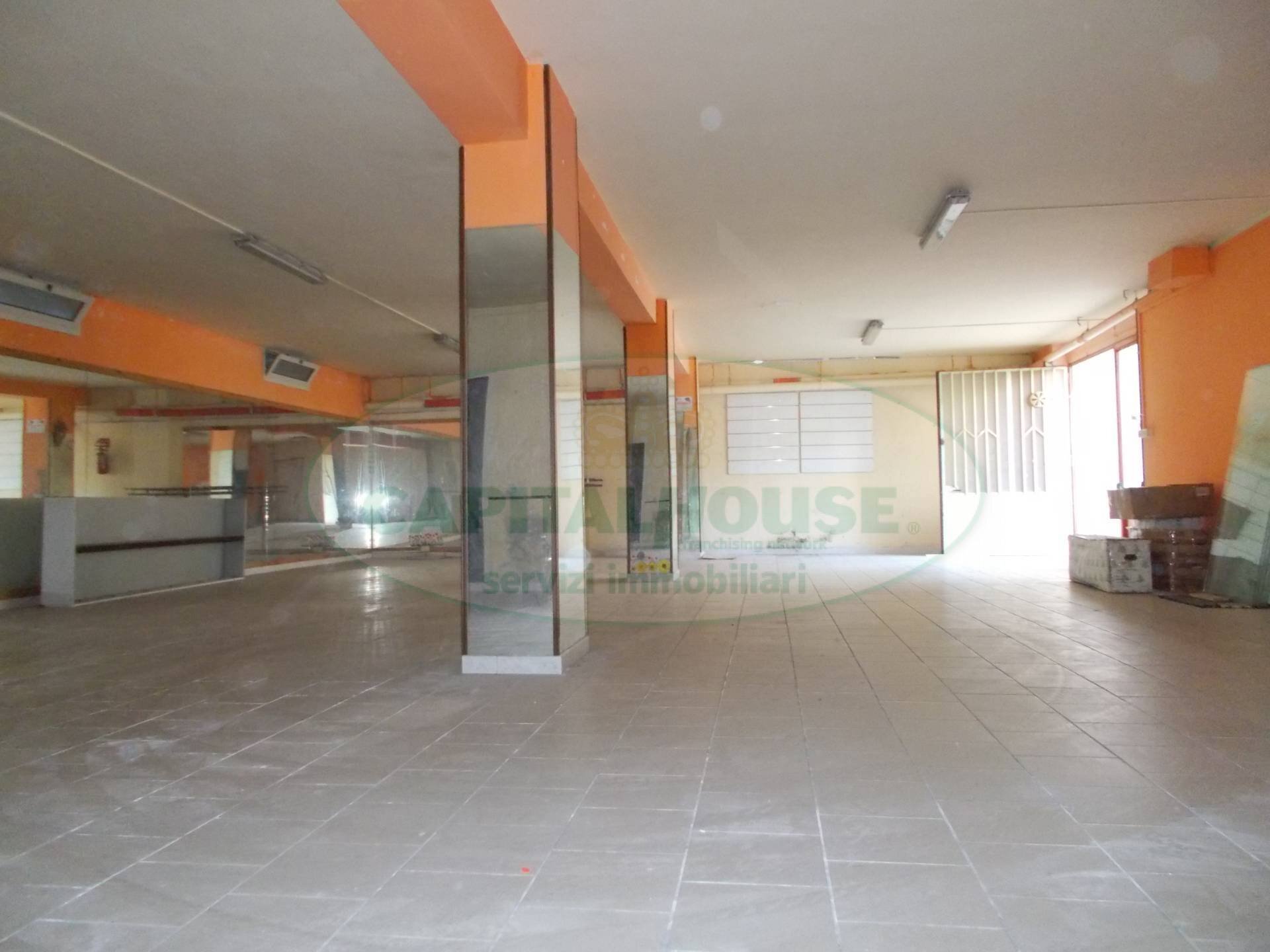 Foto 2 - Warehouse VIA CIRCUMVALLAZIONE, San Prisco - photo 2