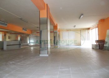 Foto 2 - Warehouse VIA CIRCUMVALLAZIONE, San Prisco - photo 2