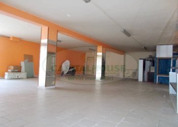 Foto 3 - Warehouse VIA CIRCUMVALLAZIONE, San Prisco - photo 3