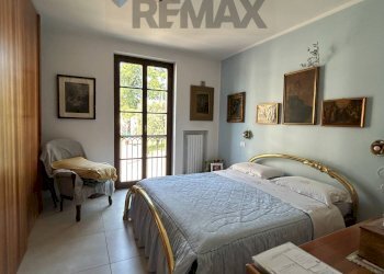 Camera / camera da letto - Four-room apartment piazza vittorio Emanuele II
10, Bonate Sopra - photo 13