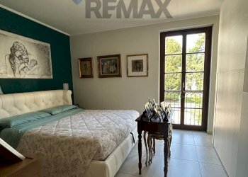 Camera / camera da letto - Four-room apartment piazza vittorio Emanuele II
10, Bonate Sopra - photo 15