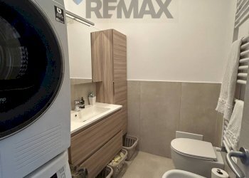 Bagno - Four-room apartment piazza vittorio Emanuele II
10, Bonate Sopra - photo 16