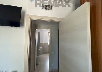 Hall / corridoio - Four-room apartment piazza vittorio Emanuele II
10, Bonate Sopra - photo 23