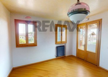 Stanza vuota - Appartamento Via Sant'Andrea
 
2, Maser - foto 8