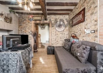 Soggiorno - Quadrilocale VIA RIVASI BASSA
 
32, Cavriago - foto 3