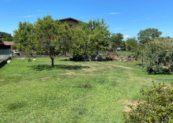 Giardino - Casa semi indipendente Via Beati
 
26, Castelletto Sopra Ticino - foto 4