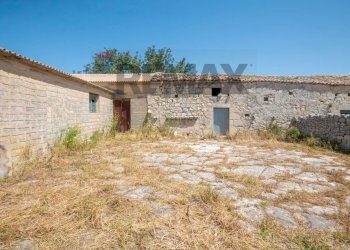 Casa all\'aperto - Villa Strada Comunale Saitta Fondachello, Modica - foto 35