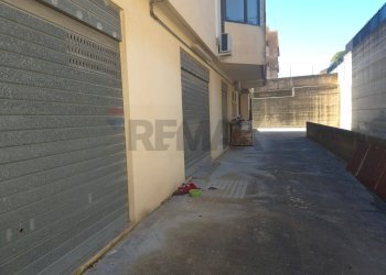 Parcheggio - Locale Commerciale via Bartolomeo Colleoni
 
30, Ragusa - foto 11
