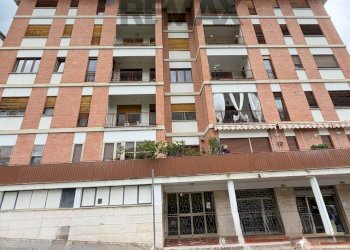 Edificio all\'aperto - Appartamento papa giovanni XXIII
 
39, Campobasso - foto 40
