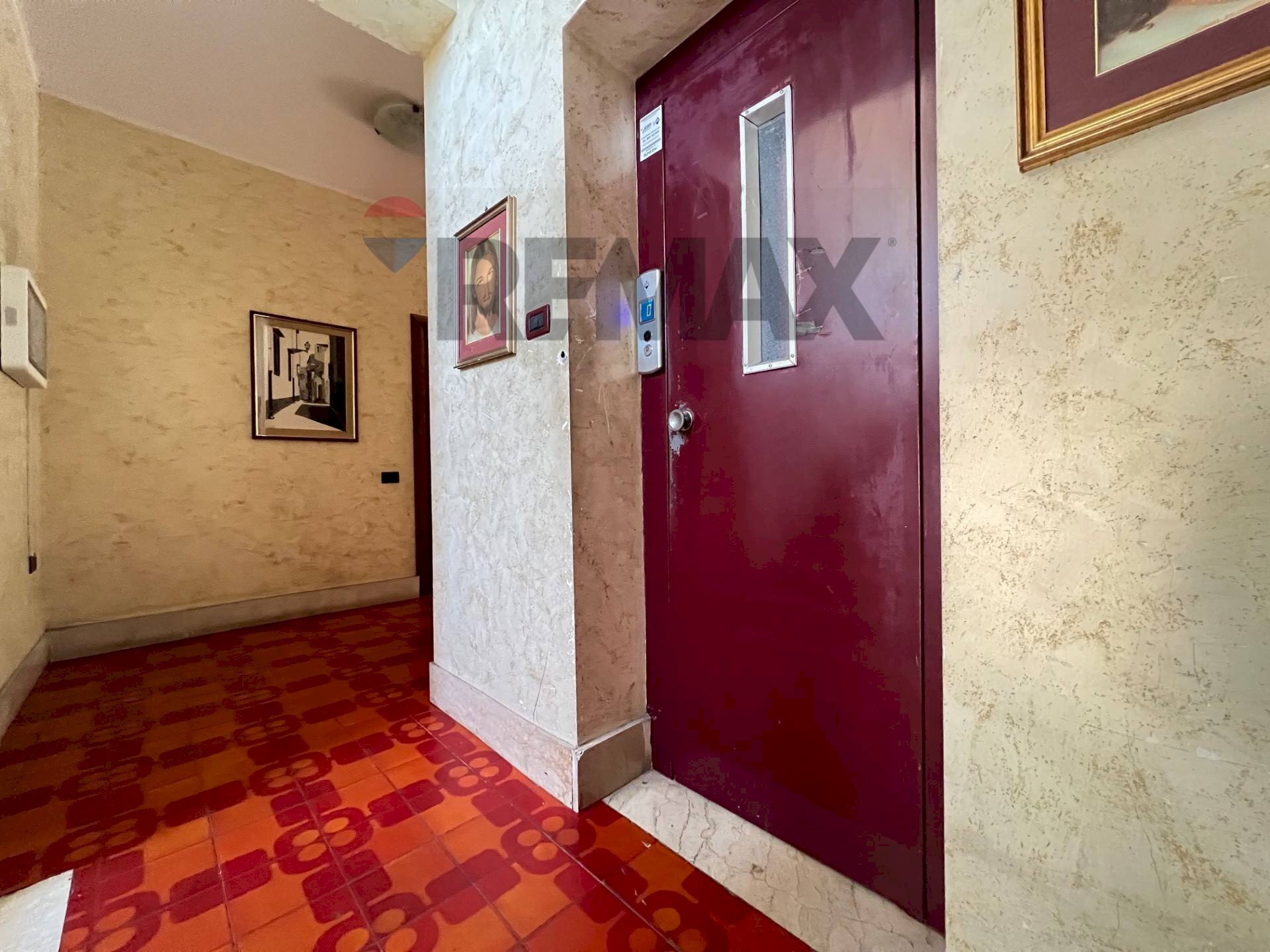 Hall / corridoio - Bilocale Via dei Peloritani
73, Garbagnate Milanese - foto 2