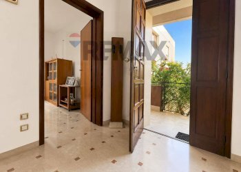 Hall / corridoio - Villa Via Sicilia
 
125, Valderice - foto 8