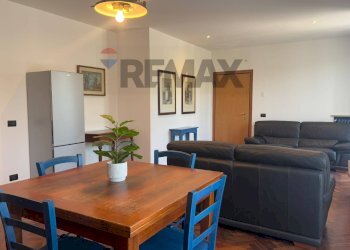 Sala da pranzo - Trilocale Isola della Scala - foto 2