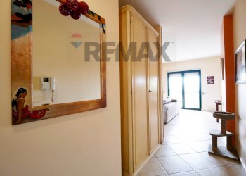 Hall / corridoio - Three-room apartment via Yitzhak Rabin
 
16, Bitritto - photo 2
