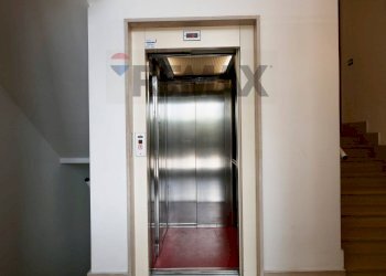 Hall / corridoio - Three-room apartment via Yitzhak Rabin
 
16, Bitritto - photo 22