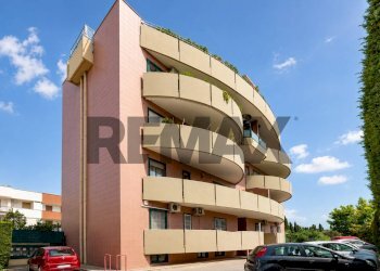 Edificio all\'aperto - Trilocale via Yitzhak Rabin
16, Bitritto - foto 1