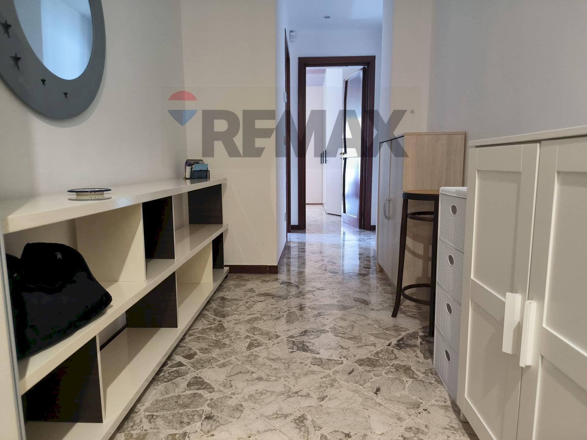 Hall / corridoio - Three-room apartment Via Nicola De Giosa
83, Bari - photo 2