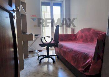 Camera / camera da letto - Three-room apartment Via Nicola De Giosa
 
83, Bari - photo 4