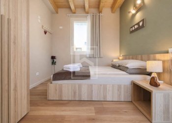 Foto 12 - Three-room apartment via Guglielmo Marconi
 
24, Manerba del Garda - photo 12