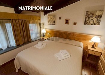 CAMERA DA LETTO - Trilocale TERRE GIALLE, LOC. LE BUCHE 1
 
1, Castel del Piano - foto 1