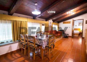 Sala da pranzo - Three-room apartment TERRE GIALLE, LOC. LE BUCHE 1
 
1, Castel del Piano - photo 2