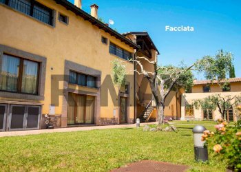 Edificio all\'aperto - Three-room apartment TERRE GIALLE, LOC. LE BUCHE 1
 
1, Castel del Piano - photo 4