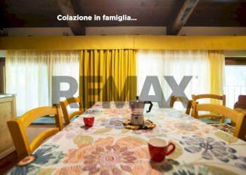 Sala da pranzo - Three-room apartment TERRE GIALLE, LOC. LE BUCHE 1
 
1, Castel del Piano - photo 18