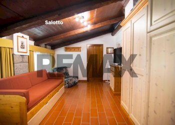 Soggiorno - Three-room apartment TERRE GIALLE, LOC. LE BUCHE 1
 
1, Castel del Piano - photo 23