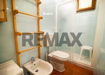 Bagno - Three-room apartment TERRE GIALLE, LOC. LE BUCHE 1
 
1, Castel del Piano - photo 31