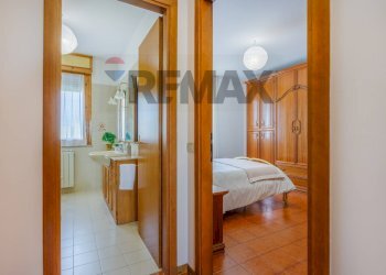 Hall / corridoio - Apartment Sassuolo - photo 12