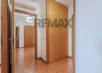 Hall / corridoio - Apartment Sassuolo - photo 24