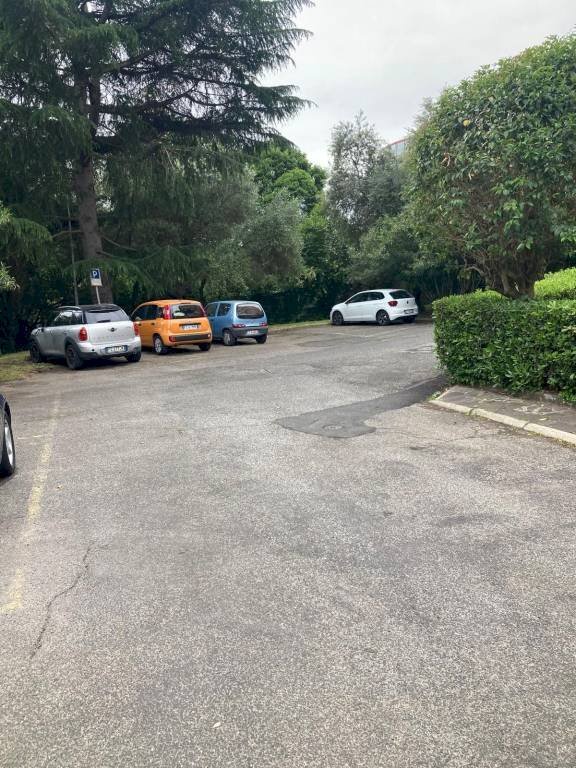 Posto macchina - Appartamento via Pieve di Cadore, 25, Roma - foto 2