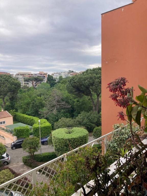 Vista - Appartamento via Pieve di Cadore, 25, Roma - foto 3