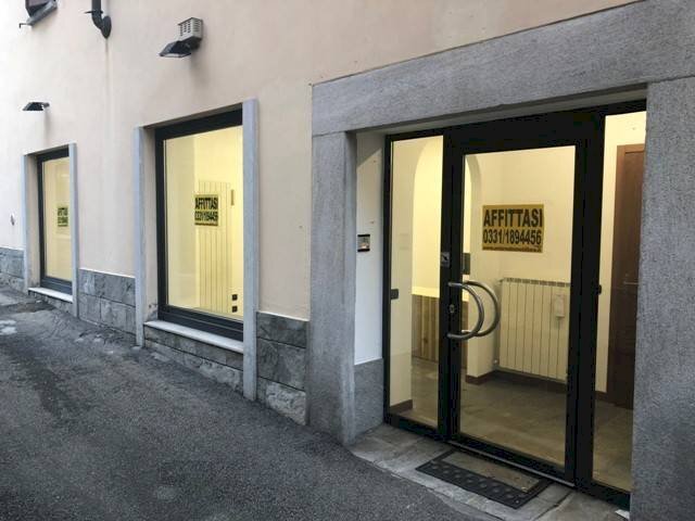 Facciata - Ufficio via Carlo Cattaneo, 6, Gavirate - foto 2