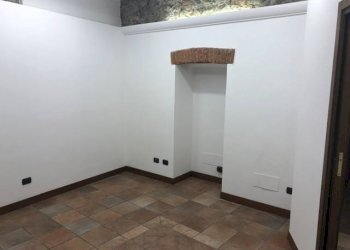 Stanza non arredata - Ufficio via Carlo Cattaneo, 6, Gavirate - foto 12