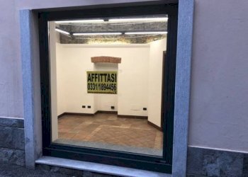 Facciata - Ufficio via Carlo Cattaneo, 6, Gavirate - foto 22